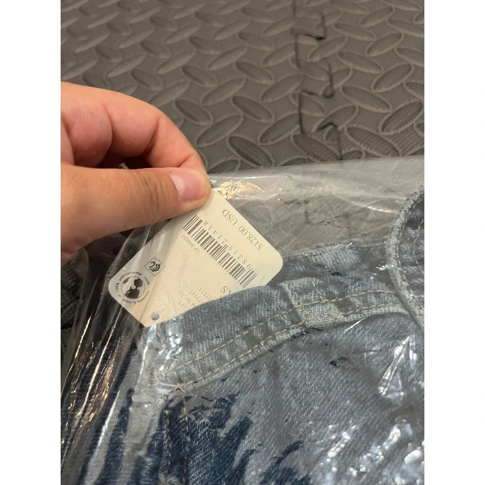 NWT Free People We The Free Jade Denim Jacket Womens XS Distressed Trucker - Picture 4 of 5